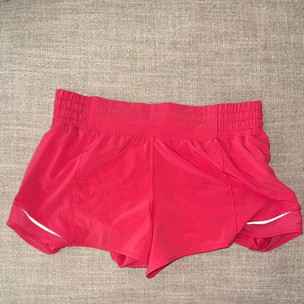 Lululemon Hotty Hot Lined 2.5inch